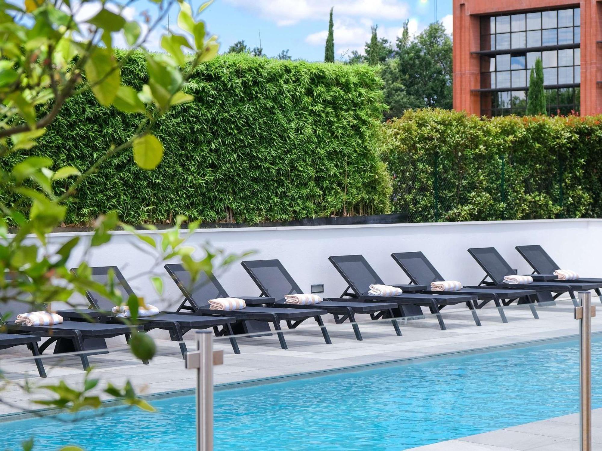 Hotel Ibis Styles Toulouse Labège Esterno foto